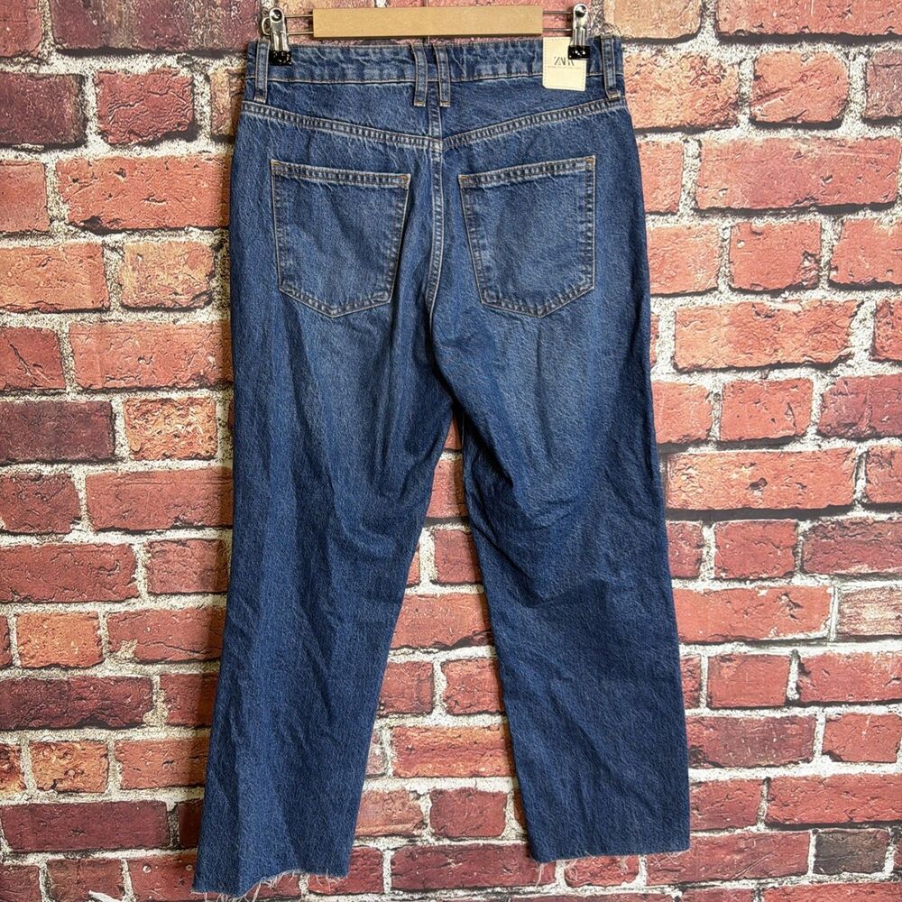 Zara Womens Mid-Rise Straight Jeans Raw Hem Size 6 Blue - Picture 4 of 5